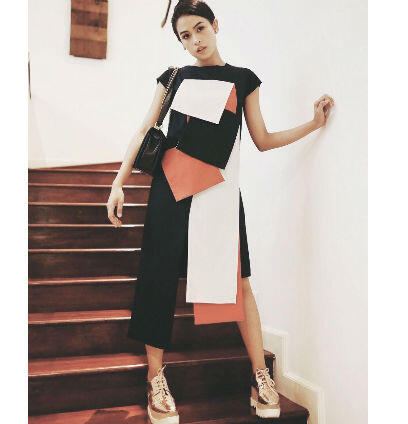 10 Mix And Match Outfit dengan Sepatu Stylish ala Maudy Ayunda