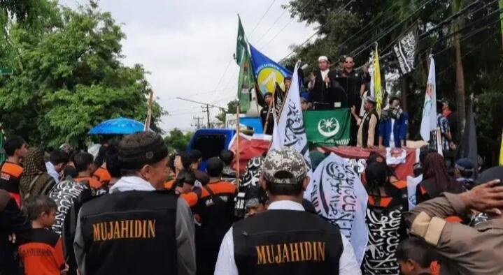 Aksi solidaritas Muslim Lombok serukan jihat untuk muslim india