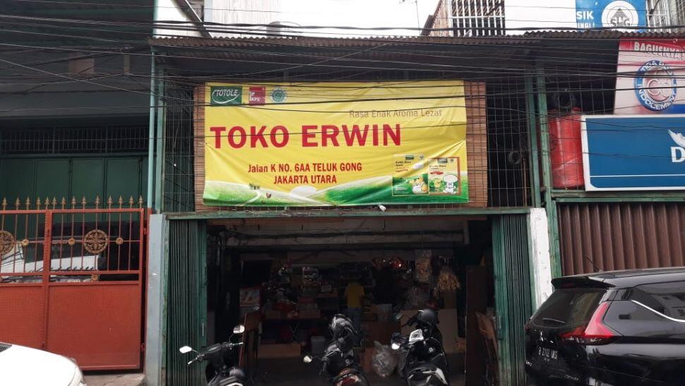 Sempat Viral, Toko Erwin di Teluk Gong Kini Jadi Korban Hoaks soal Masker