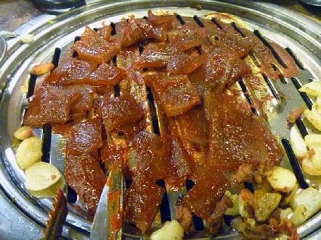 4 Makanan Unik Korea Selatan Ini Hanya Cocok Bagi Kamu yang Suka Tantangan