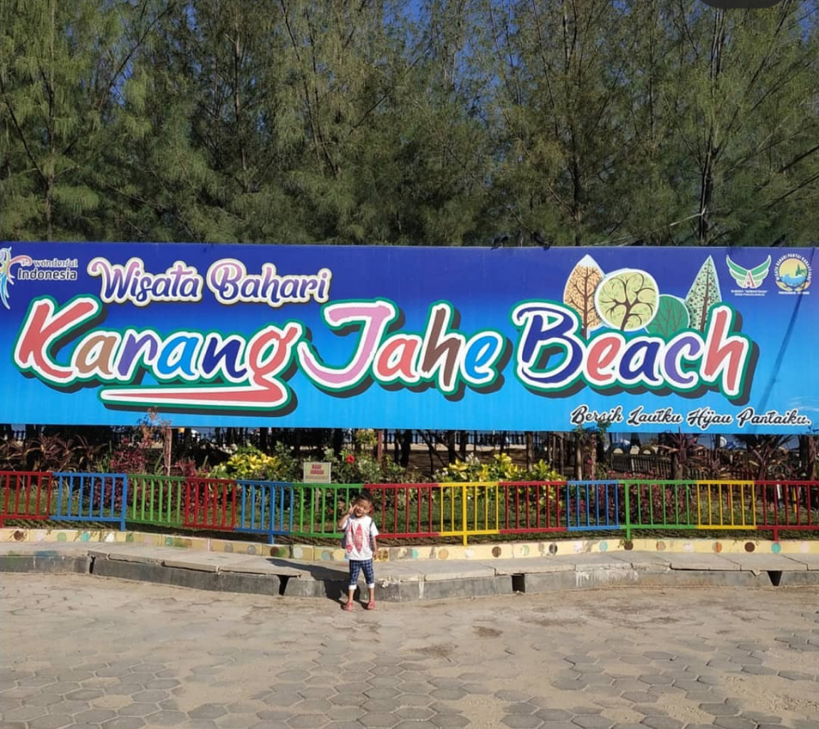 &#91;COC Regional: Lokasi Wisata&#93; Ubur-ubur dan Bintang Laut Bisa Dijumpai di Pantai Ini