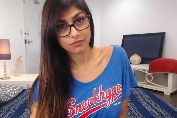 Mia Khalifa, Si Seksi yang Menginspirasi