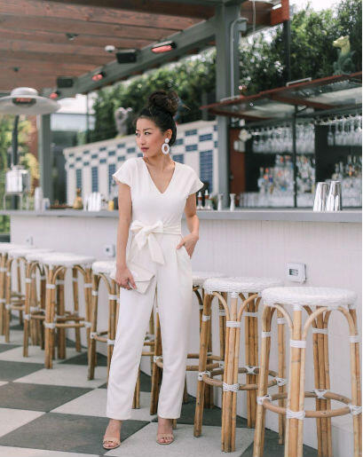 Inspirasi Outfit yang Cocok untuk Bridal Shower, Serba Putih!