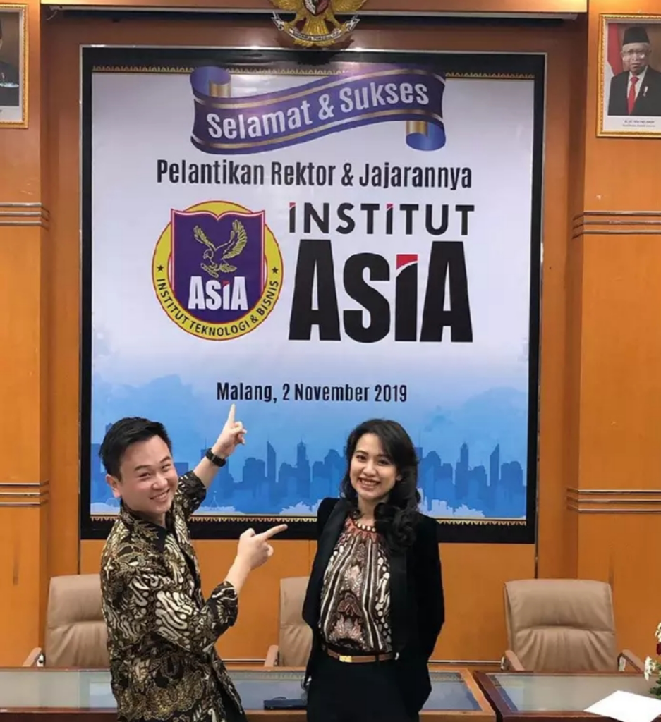 Risa Santoso Rektor Termuda dengan Motivasi untuk Menjadi Pribadi Lebih Baik