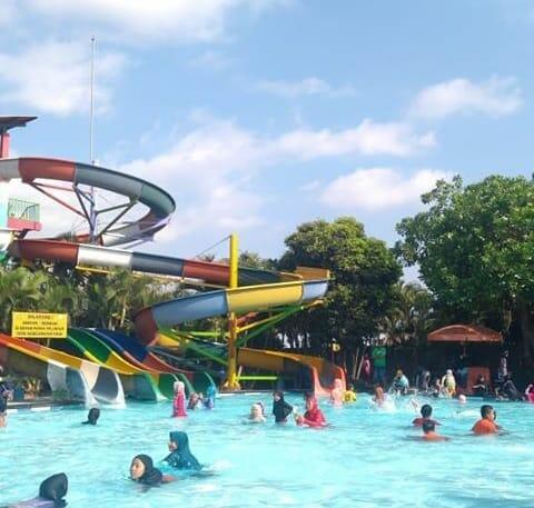 &#91;COC regional : Lokasi Wisata&#93; Pesona Wisata Air Grand Puri Waterpark Bantul