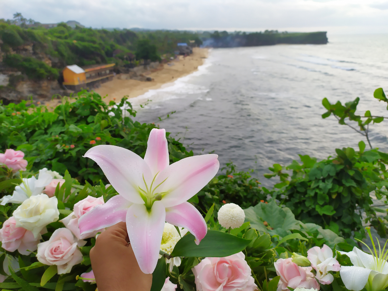 Pantai Balangan si Pantai Berkarang