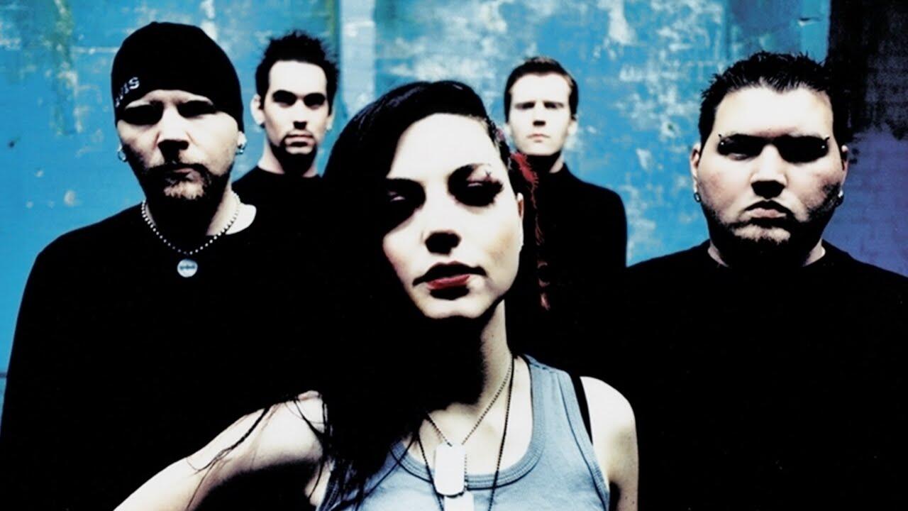 KISAH HIDUP : Amy Lynn Lee, si Gothic Rock Superstar Otaknya Evanescence !