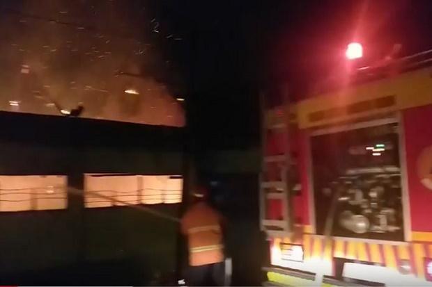 Sekolah Terbakar, Puluhan Komputer untuk Ujian Agama Ikut Ludes