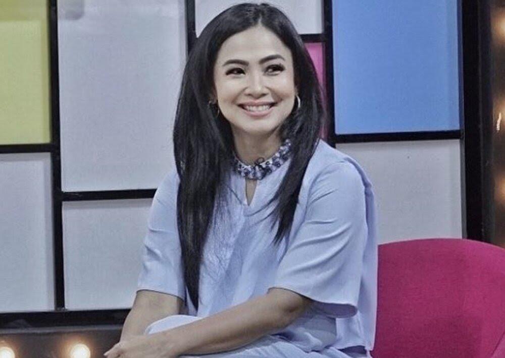 Sosok Perempuan yang Profesional Itu Ada di Kak Feni Rose Bagi Ane