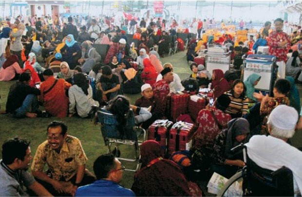 Corona Mengganggu Ibadah, Ratusan Ribu Jamaah Umrah Nestapa