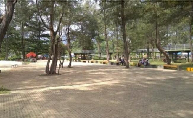 &#91; COC Regional : Lokasi Wisata &#93; Destinasi Objek Wisata Pantai Berkas Bengkulu
