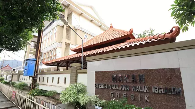 &#91;COC Regional : Lokasi Wisata&#93; Wisata Religi Makam Maulana Mali Ibrahim