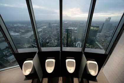 15 Toilet Ini Tidak Kalah Menarik dengan Toilet Premium yang Baru-Baru Ini Viral