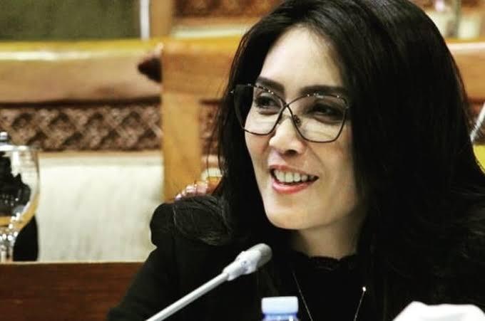 Rieke Dyah Pitaloka Yang Konsisten Membela Hak Rakyat Kecil Dari Dulu