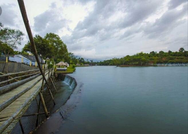 &#91; COC Regional : Lokasi Wisata &#93; Danau Picung Peninggalan Belanda di Kabupaten Lebong