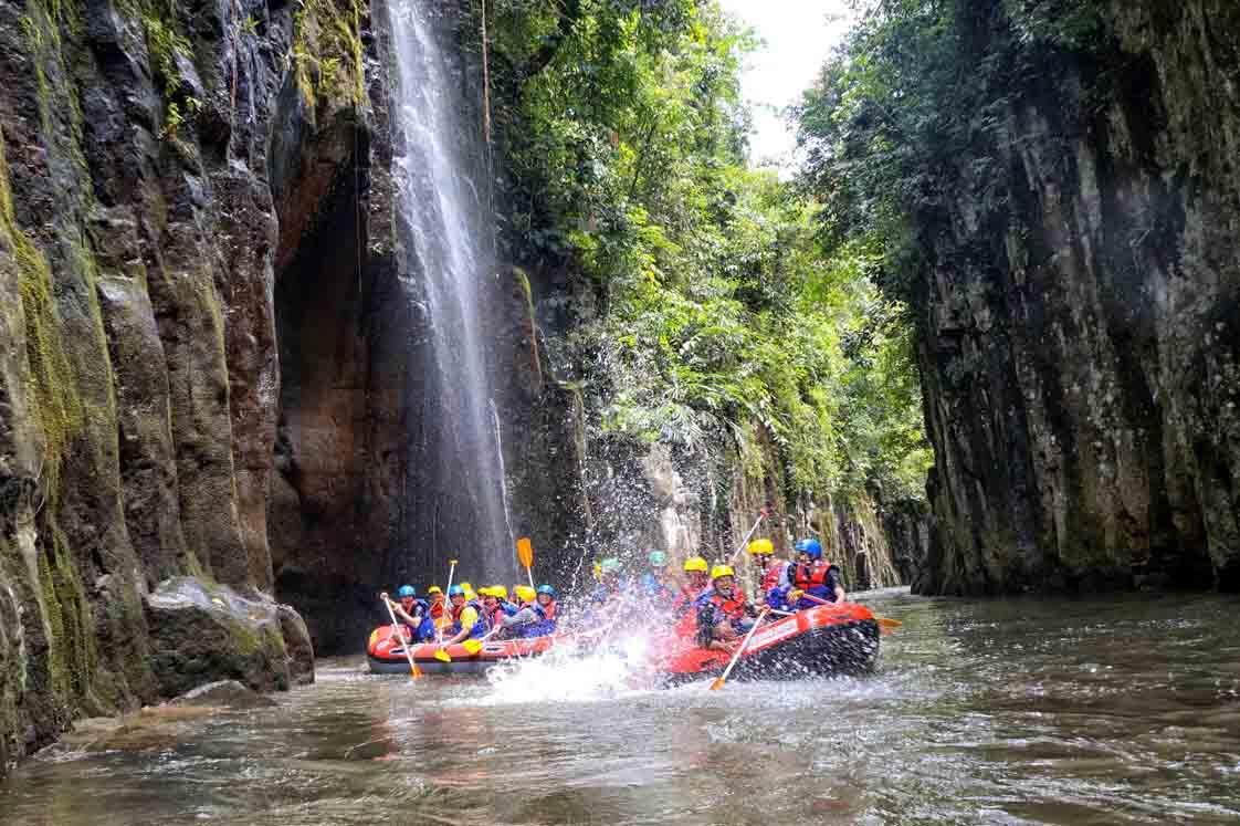 &#91; COC Regional : Tempat WIsata &#93; Sensasi Arung Jeram &amp; Villa Dayang Rengginang
