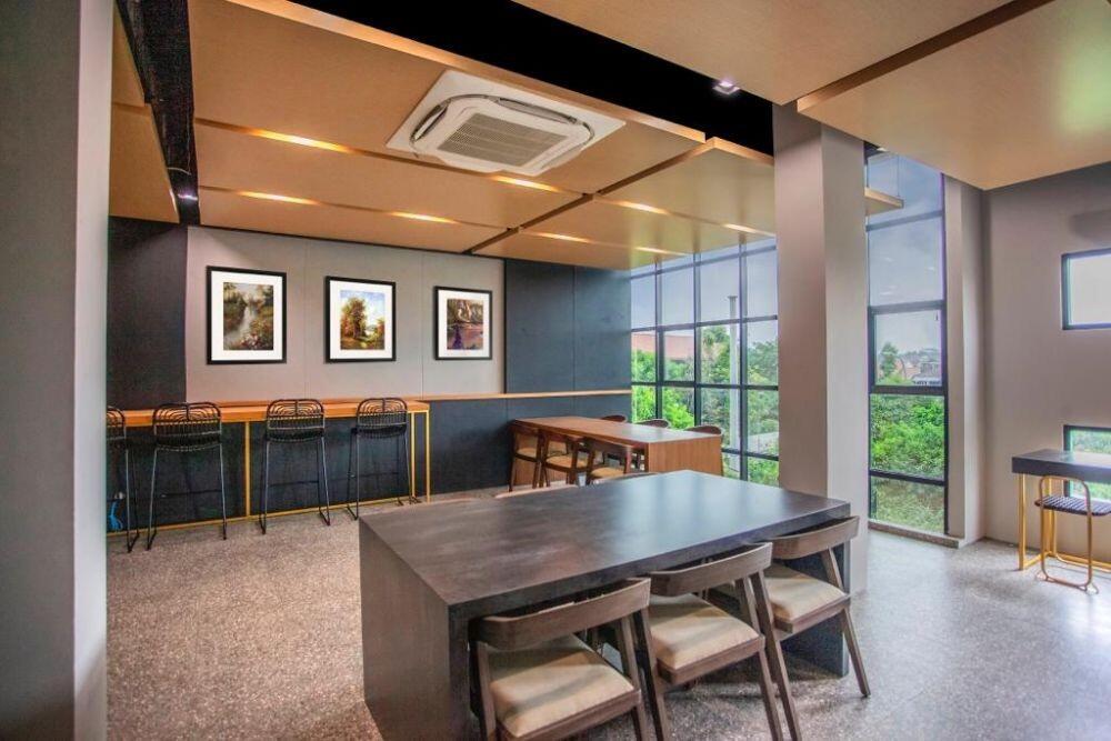REQ Space Tempat Paling Nyaman Buat Ngerjain Tugas Kuliah Disini