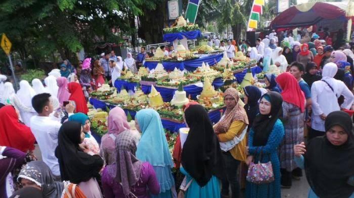 Masyarakat Banjar Hulu dan Kebiasaannya