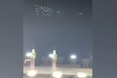 Fenomena Langka, Sekelompok Burung Kelilingi Ka'bah Seperti Sedang Tawaf! Dari Mana?