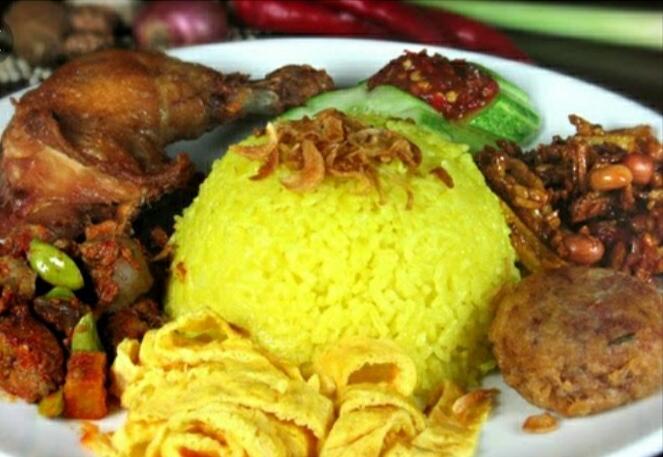 &#91; COC Regional : Makanan Tradisional &#93; Nasi Jambar Kunyit Khas Bengkulu