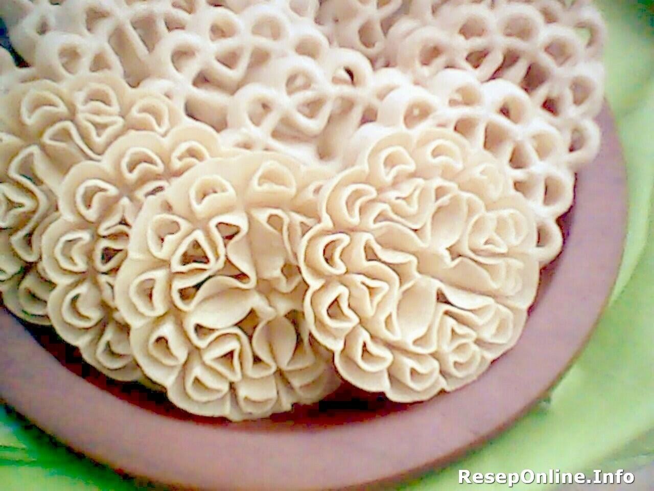 &#91; COC Regional : Makanan Tradisional &#93; Kue Kembang Goyang, Kriuk Kriuk Renyah