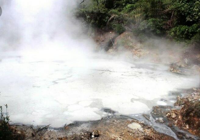 &#91; COC Regional : Lokasi Wisata &#93; Telaga 7 Warna Yang Indah Dan Unik