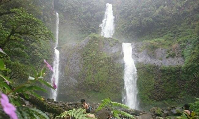 &#91; COC Regional : Lokasi Wisata &#93; Air Terjun Curug Sembilan Bengkulu Utara