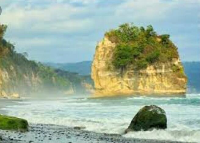 &#91; COC Regional : Lokasi Wisata &#93; Pesona Pantai Manula Kaur Provinsi BENGKULU