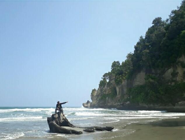 &#91; COC Regional : Lokasi Wisata &#93; Pesona Pantai Manula Kaur Provinsi BENGKULU