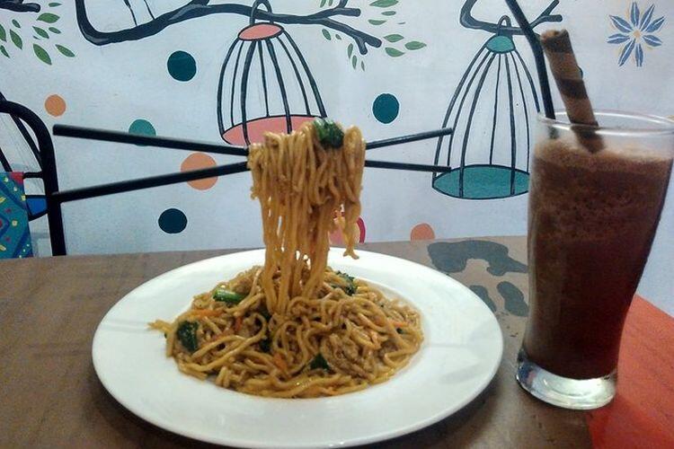 &#91; COC Regional : Makanan Tradisional &#93; Mie Terbang, Kuliner Modifikasi