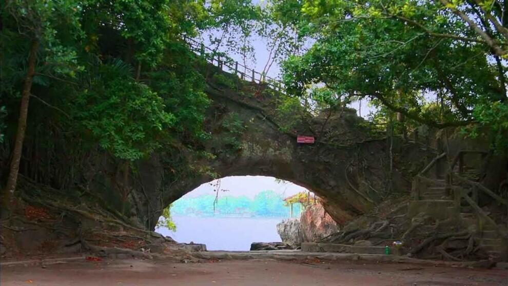 &#91;COC Regional : Lokasi Wisata&#93; Karang Bolong Beach SUper Keren