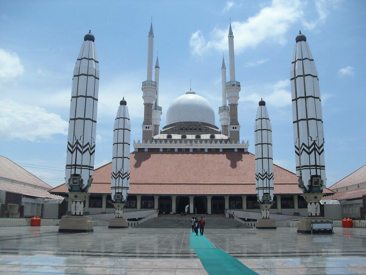 Merinding ke Lawang Sewu Markas Para Hantu