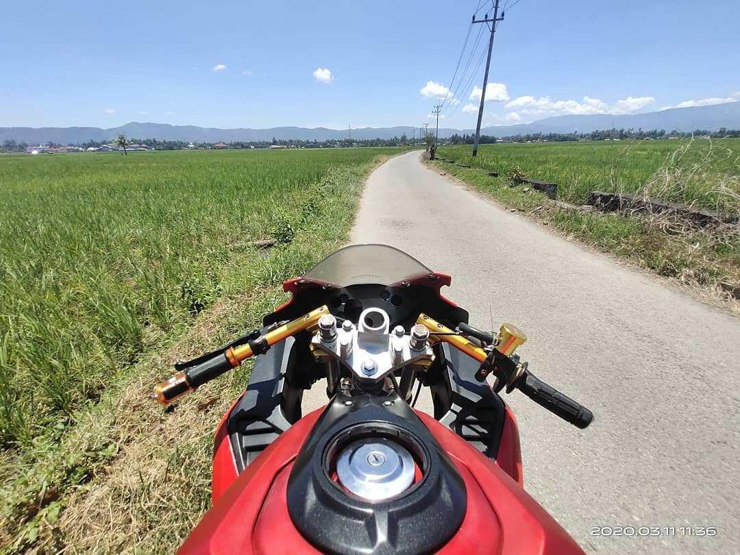 Netizen Berdebat, Heboh Muncul Penampakan Honda CBR250RR Bermesin 2 Tak