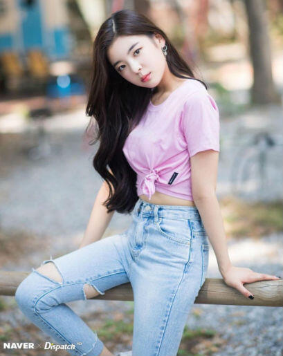 9 Ide Mix &amp; Match Outfit ala Lia ITZY yang Trendy Abis