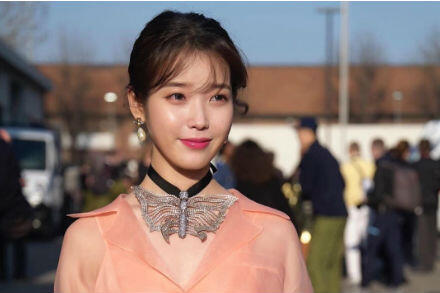 8 Potret Elegan IU Di Milan Fashion Week Saat Menghadiri Show Gucci