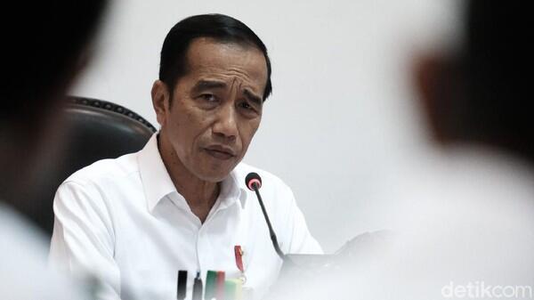 BREAKING NEWS - Jokowi Perintahkan Seluruh Sekolah dan Kampus Diliburkan krn corona