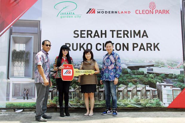 Anak Usaha Modernland Mulai Serah Terima Shop House Cleon Park