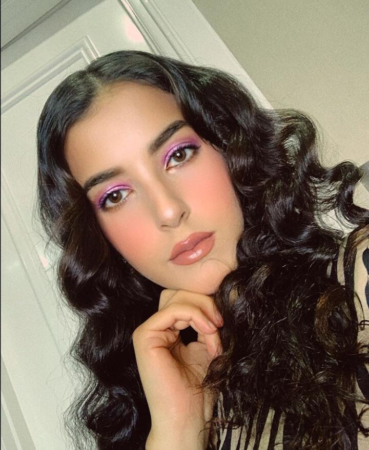 Tasya Farasha Si Wanita Muda Inspiratif nan Cantik dan Membumi, Tiru Kuy!
