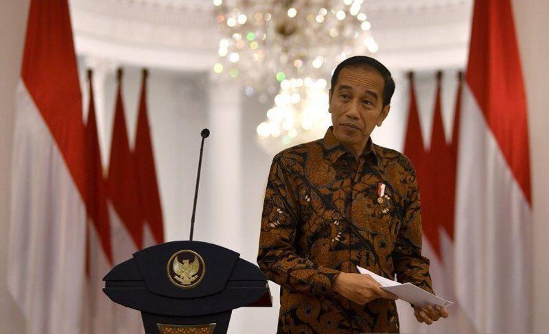 Presiden Ingatkan Belajar di Rumah, bukan Bermain di Warnet