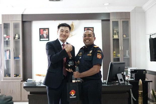 Bea Cukai Juanda dan Atase Korea Bahas Kerja Sama Impor Ekspor Kapal Selam