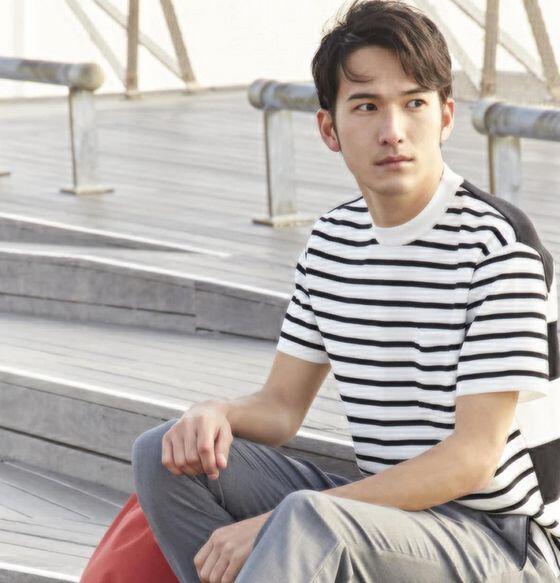 Foto Pria Jepang terbaru