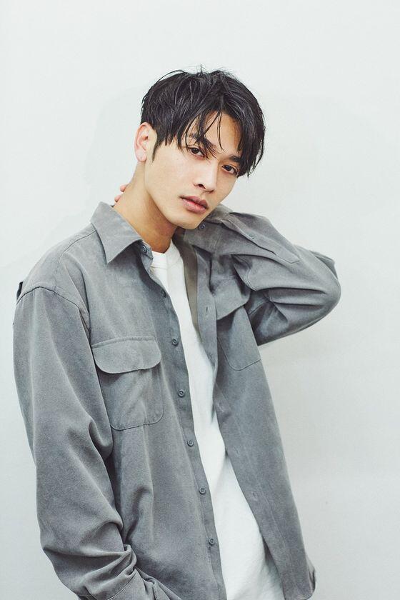 Foto Pria Jepang terbaru
