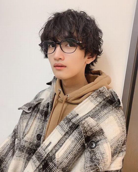 Foto Pria Jepang terbaru