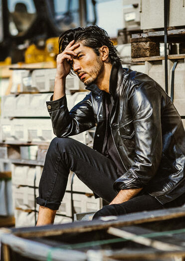 Foto Pria Jepang terbaru