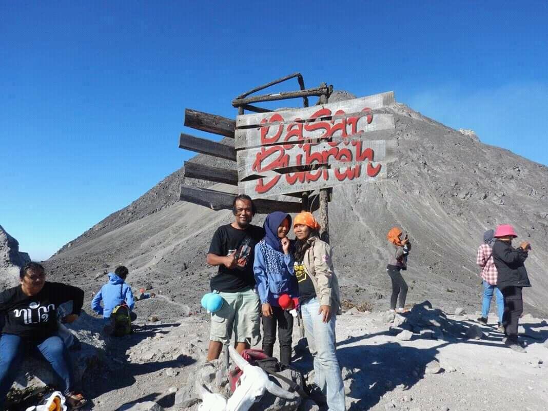 Pasar Setan di Pasar Bubrah dan Beberapa Penghuni Merapi