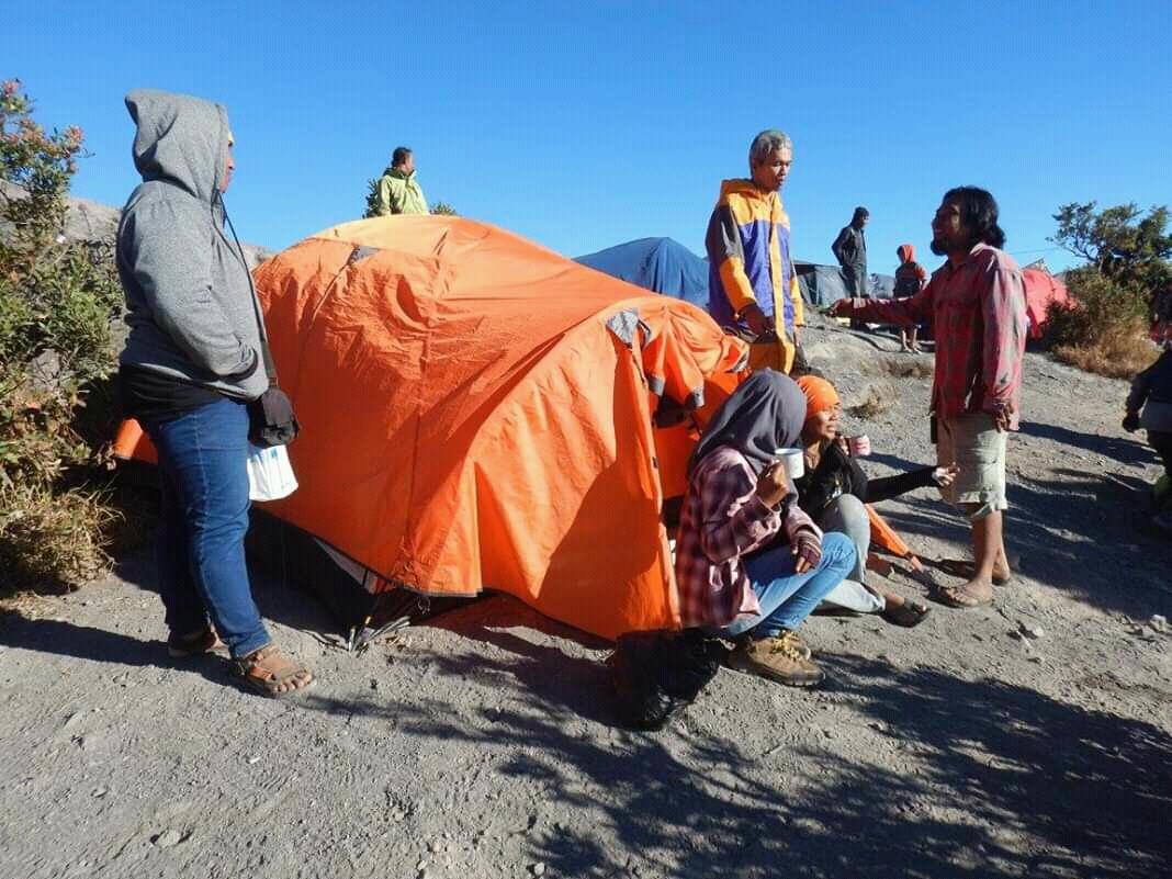 Pasar Setan di Pasar Bubrah dan Beberapa Penghuni Merapi