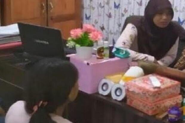 Miris, Ibu Buang Bayi Kembarnya ke Bak Sampah karena Takut Dimarahi Suami