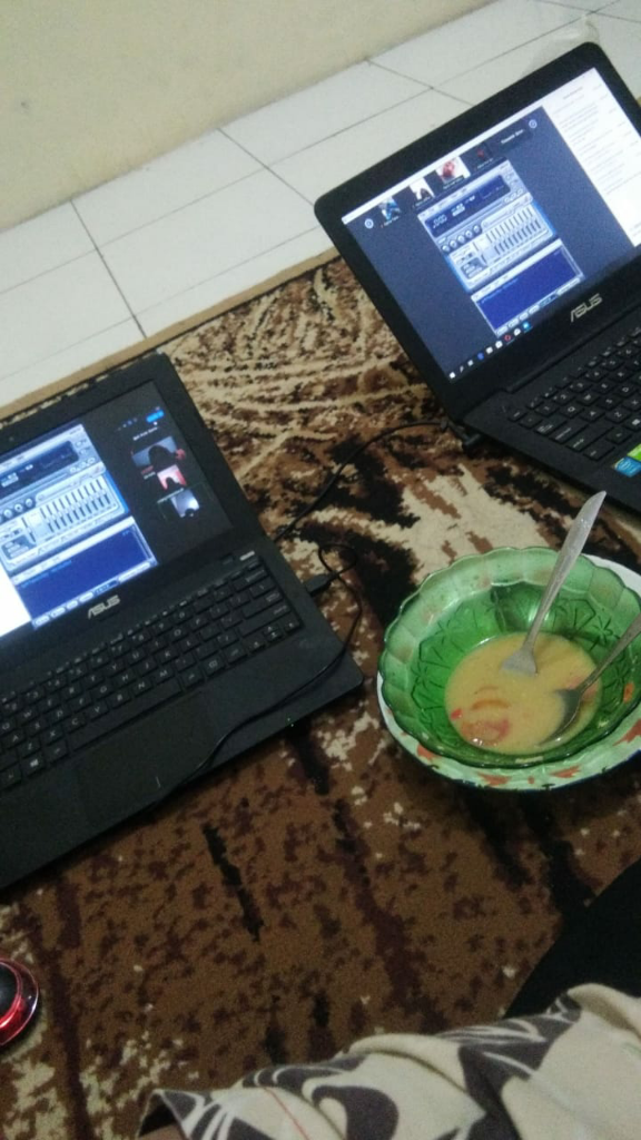 #Mumpung Dirumah Dijabanin Meski Harus Sibuk Sendirian