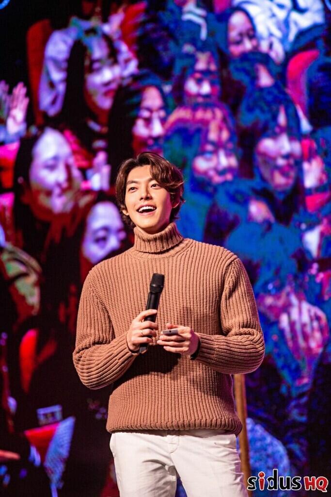 Kim Woo Bin Donasikan Seluruh Pendapatannya untuk Penanganan COVID-19
