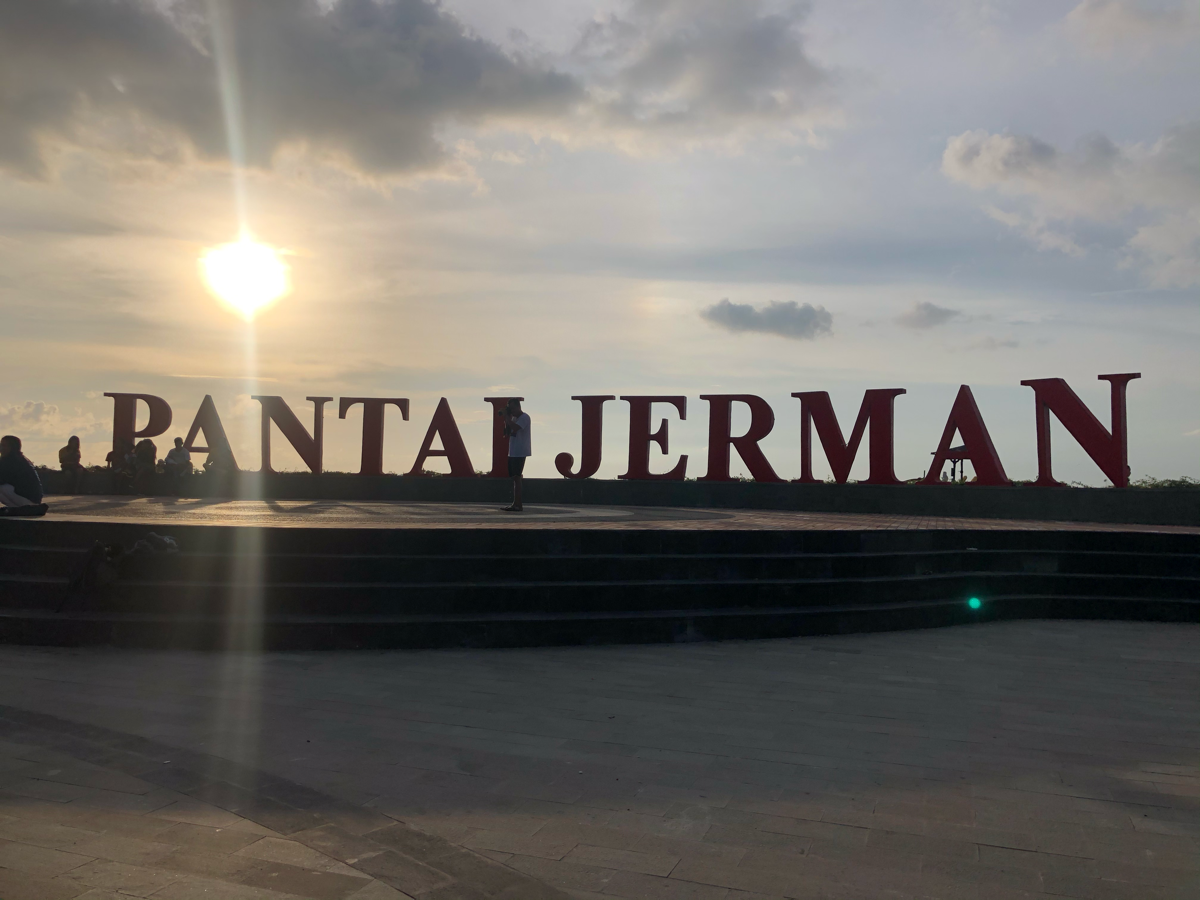 Kenapa Pantai Di !Bali Ini Namanya Pantai Jerman ?